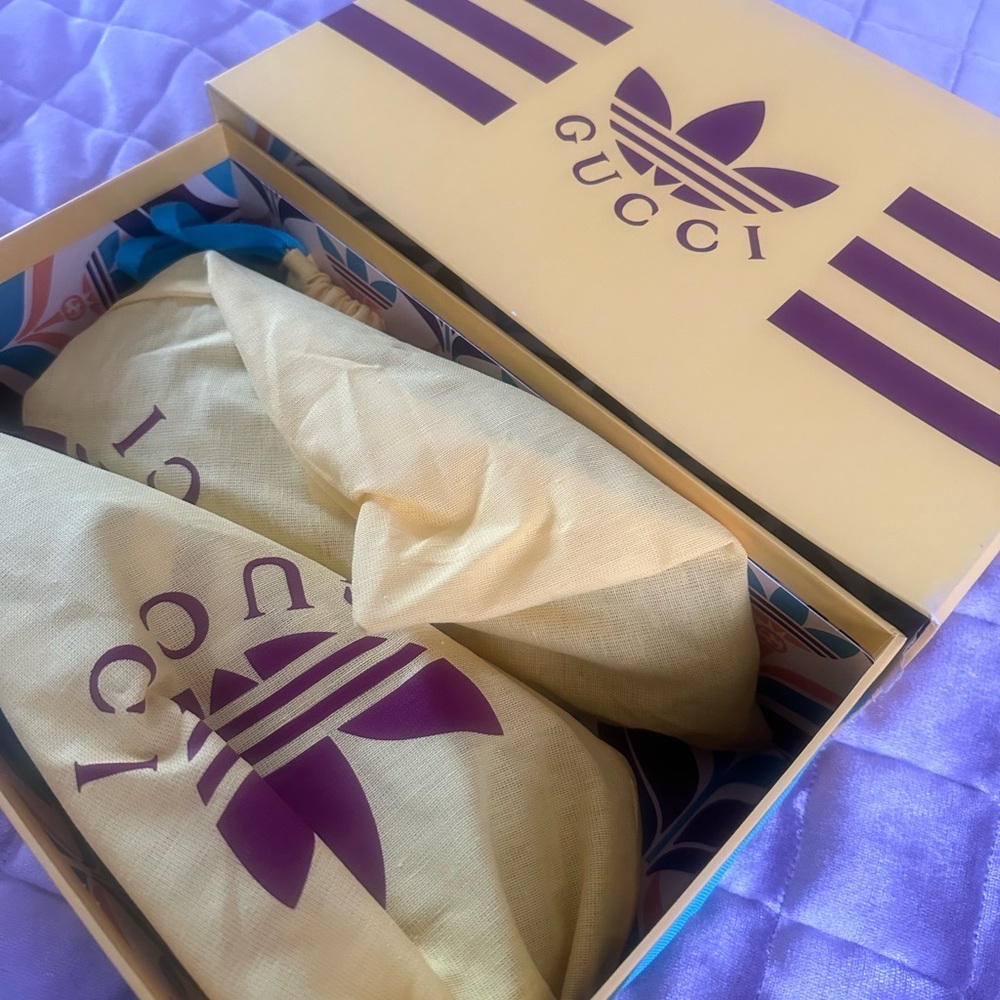 Authentic Gucci Adidas sneakers. Worn once